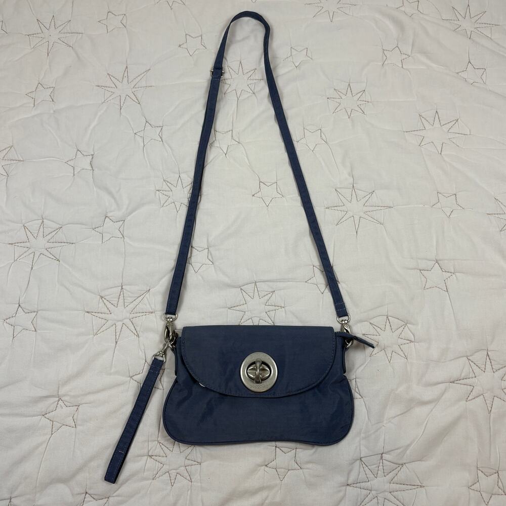 Baggallini Calais Blue/Gray Nylon Crossbody Bag Turn-Lock Front Flap